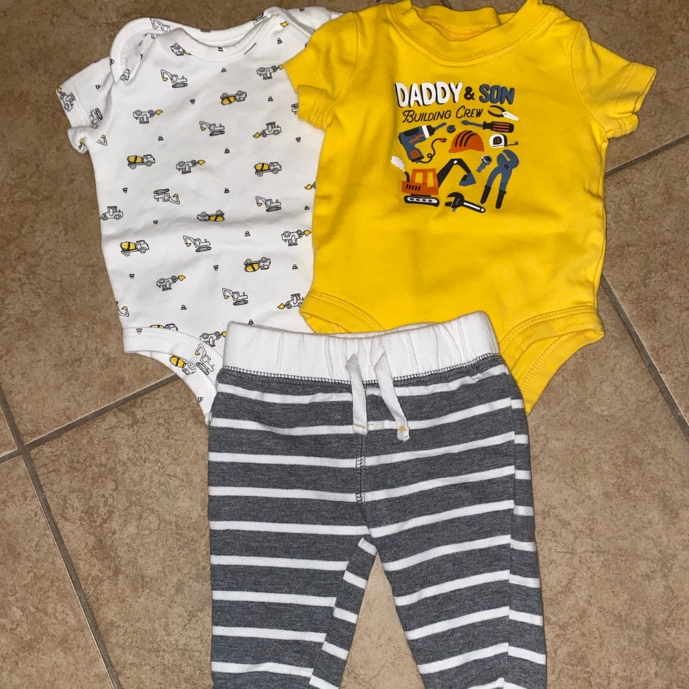 Carter’s Onesie Set Size 3 Months, 3 Pieces